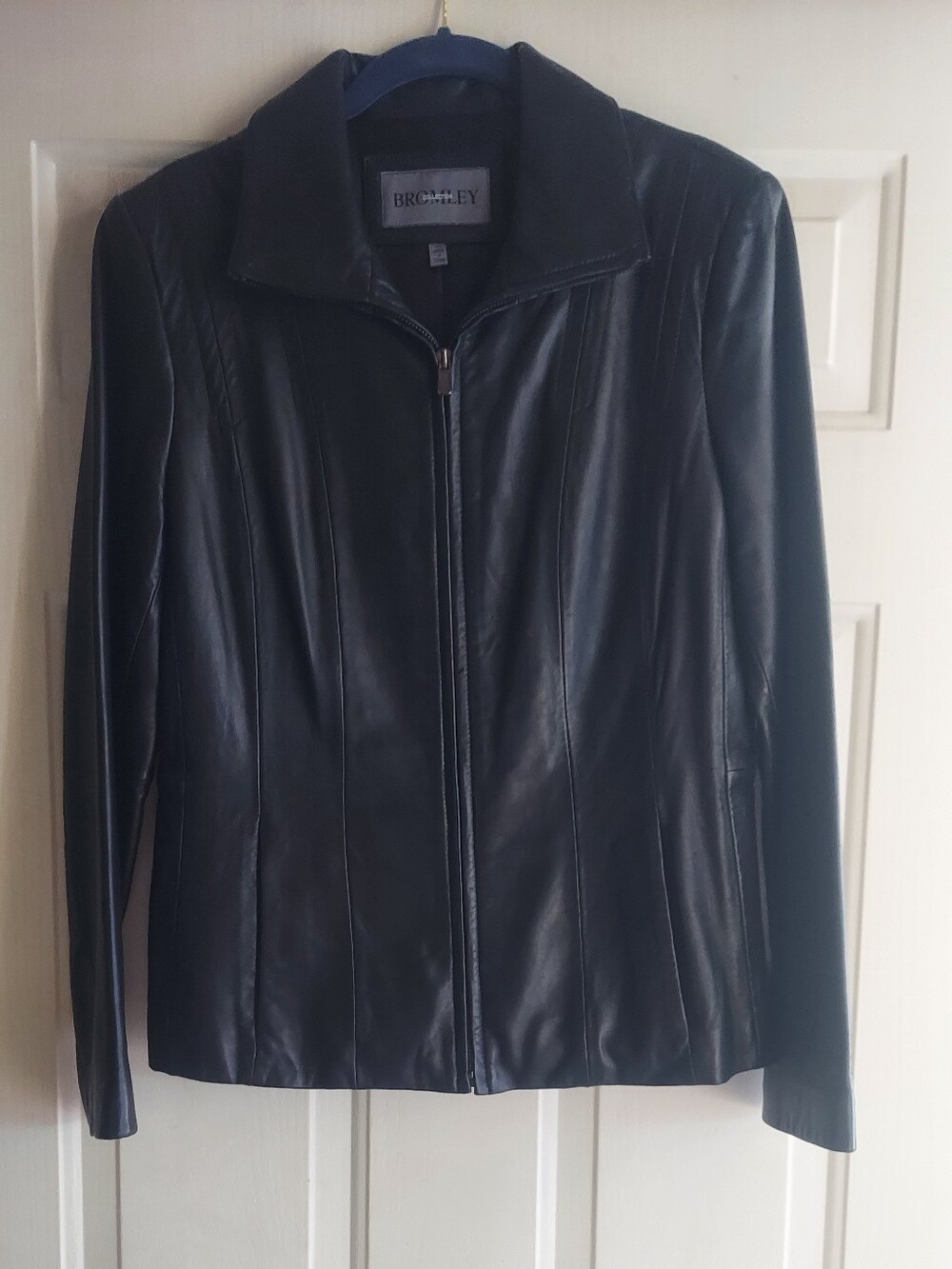 Bromley Collection Leather Jacket - Picture 2 of 4